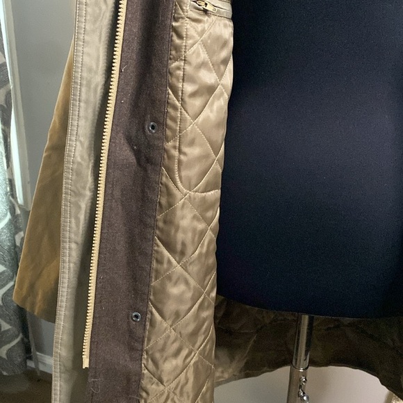 Lauren Ralph Lauren Men's Classic Tan Coat With Removable Quilted Lining - Picture 9 of 15
